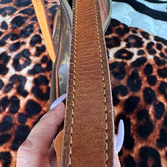 Louis Vuitton Monogram Boulogne Vintage - Picture 7 of 16